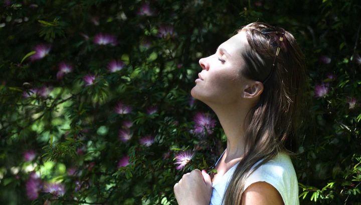 Deep breathing to control anxiety - Photo by VisionPic .net from Pexels